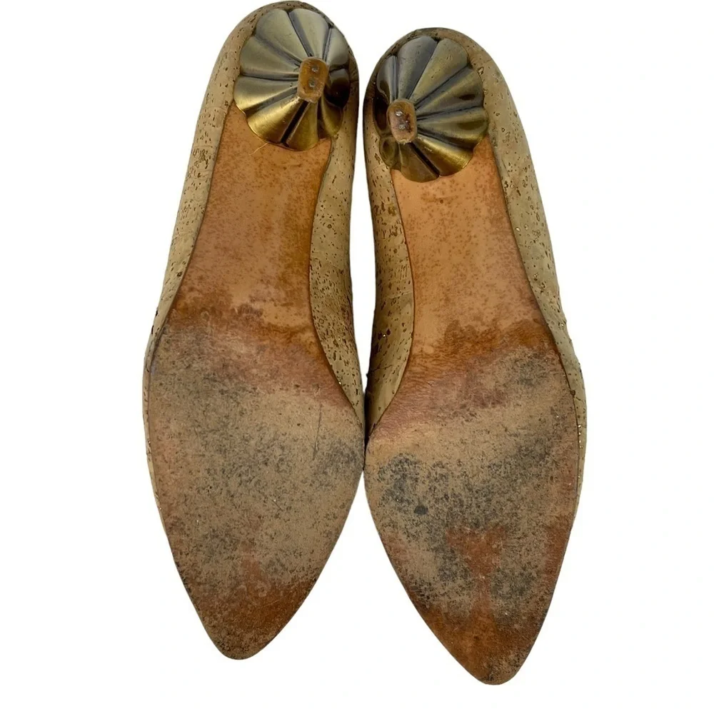 STUART WEITZMAN VINTAGE CORK V CLEAVAGE LEATHER SOLE SCULPTURAL HEEL PUMP HEELS